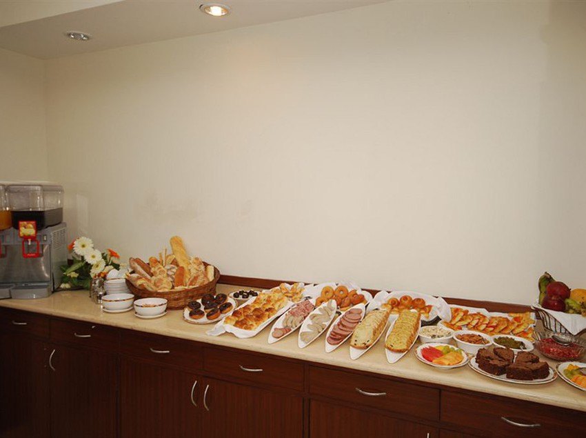 Hotel Madhuban Highlands 2