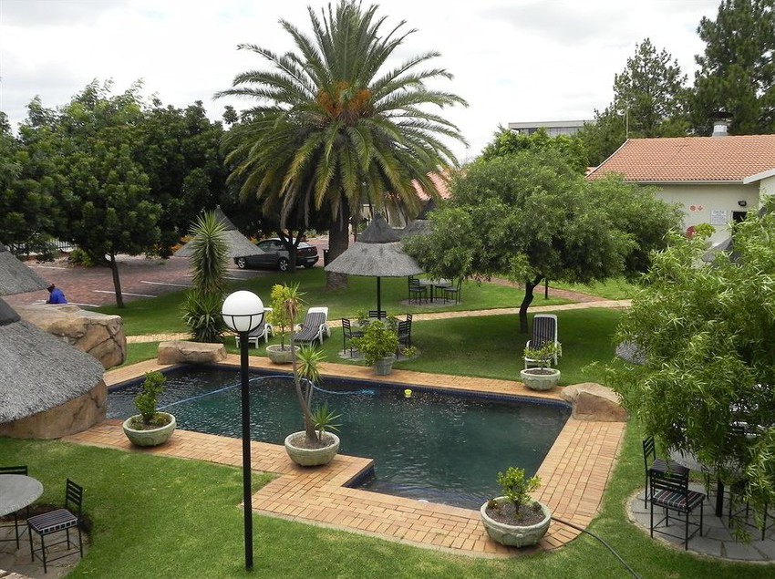 Hotel CedarWoods of Sandton 11