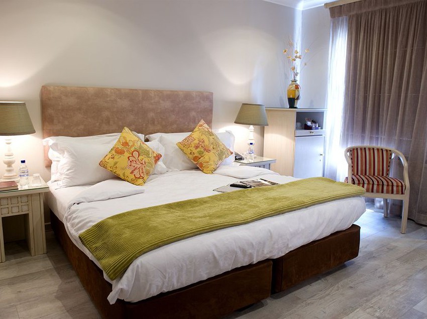 Hotel CedarWoods of Sandton 12