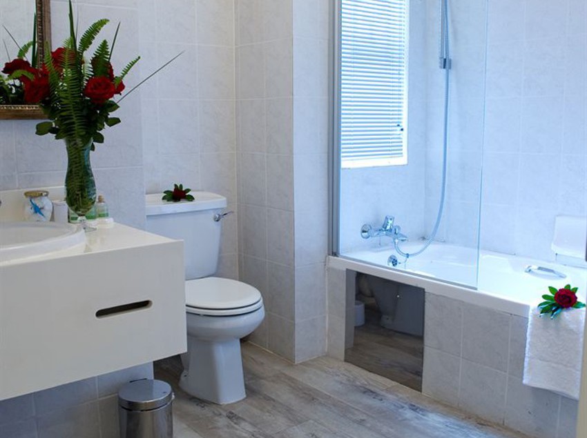 Hotel CedarWoods of Sandton 13