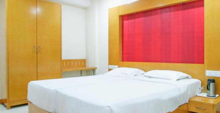 Hotel Mahalaya Residency 12