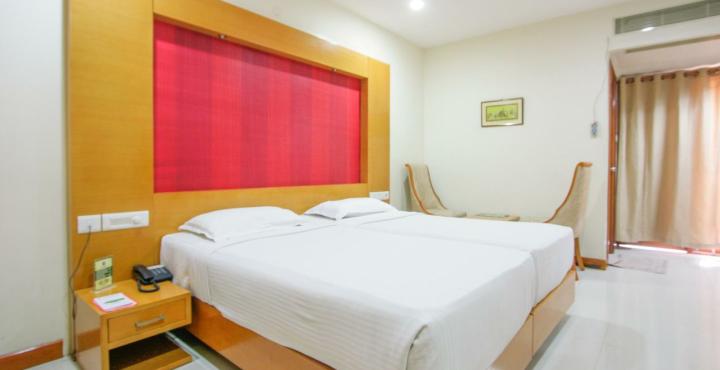 Hotel Mahalaya Residency 13
