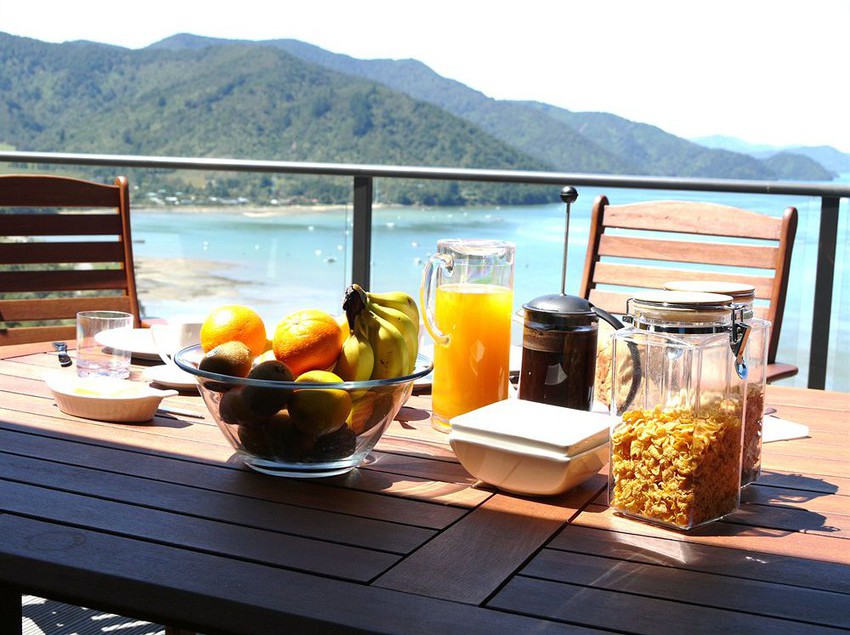 Hotel Okiwa Bay Lodge South Island