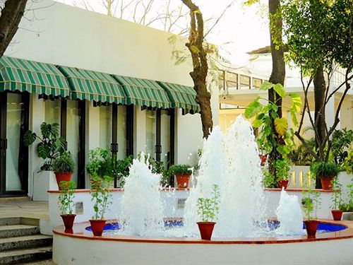 Resort Tarudhan Valley By Seasons Hotels 11