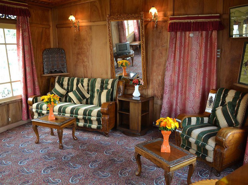 Hotel Peacock Houseboats 1