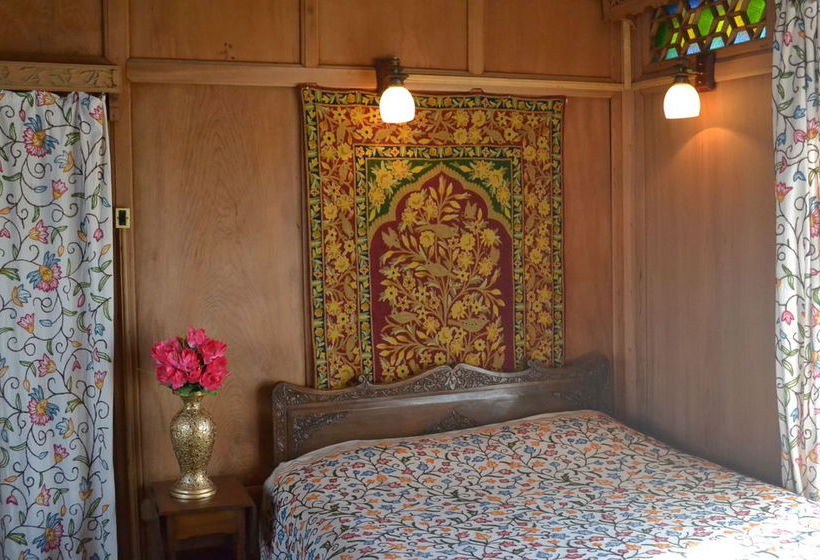 Hotel Peacock Houseboats 14