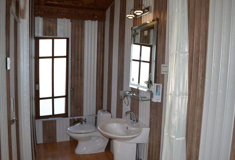 Hotel Peacock Houseboats 9