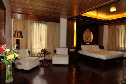 Hotel Suhim Portico 4