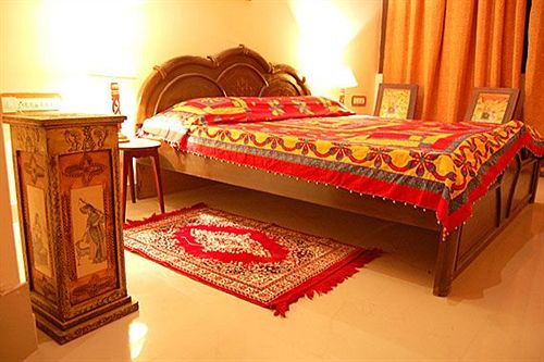 Hotel Kiran Vilas 11