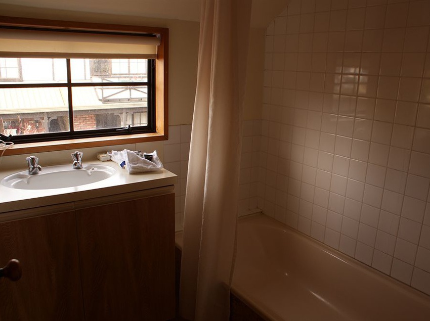 Southern Comfort Motel 1