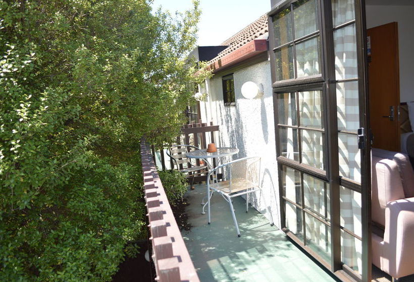 Southern Comfort Motel 10