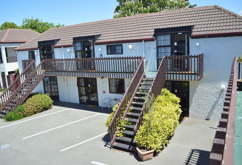 Southern Comfort Motel 9