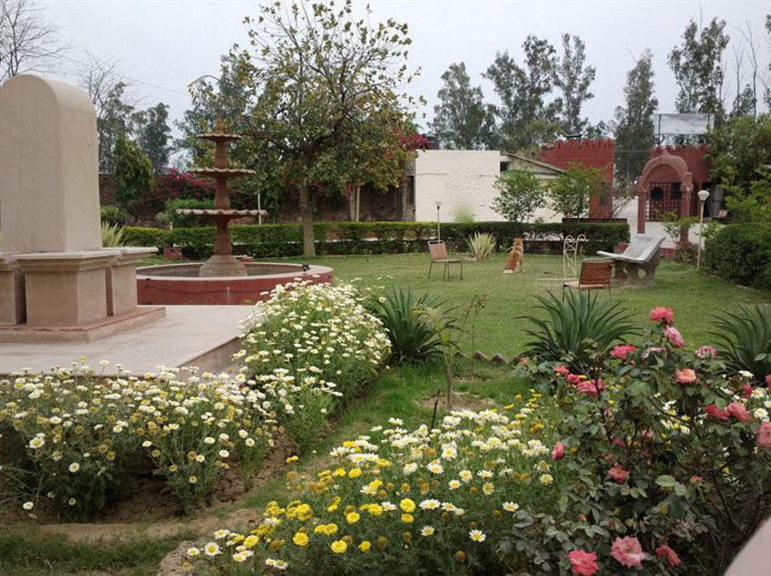 Hotel Swaraj Resorts 2