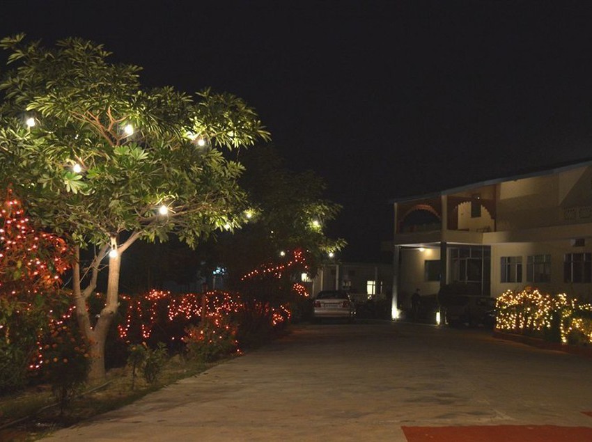 Hotel Swaraj Resorts 4