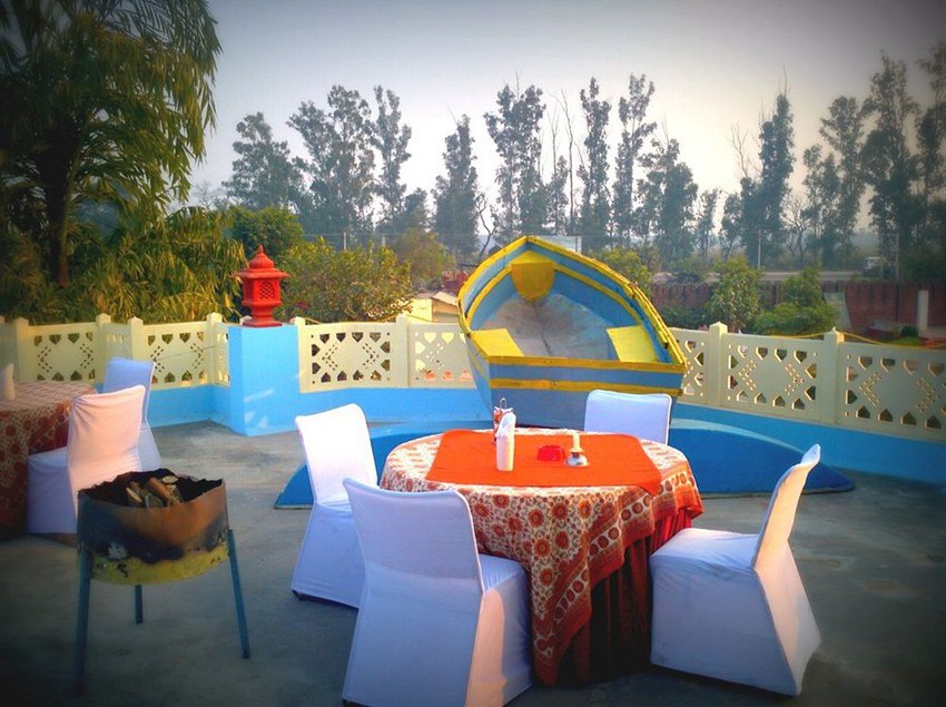 Hotel Swaraj Resorts 9