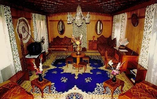 Hotel Swan Group Of Houseboats 1