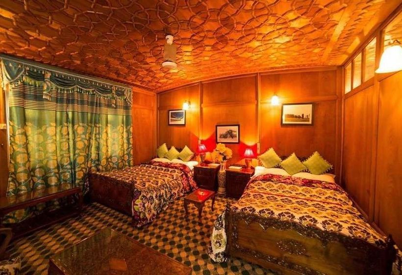 Hotel Swan Group Of Houseboats 18