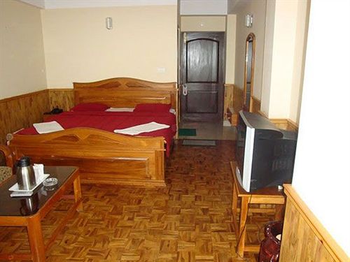 Hotel Royal Residency 11