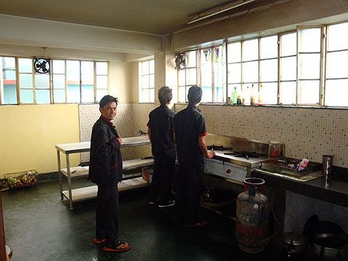 Hotel Royal Residency 4