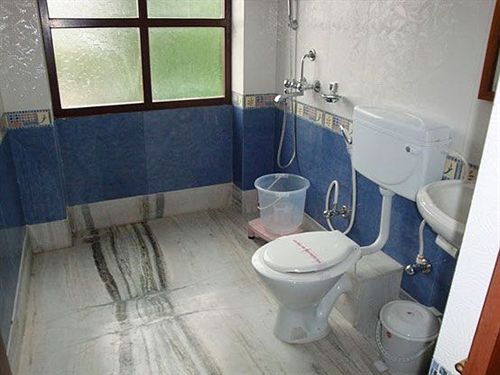 Hotel Royal Residency 5