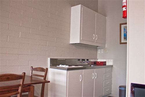 Colonial On Tay Motel 9