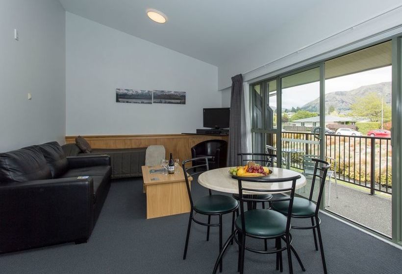 Clearbrook Motel And Serviced 17