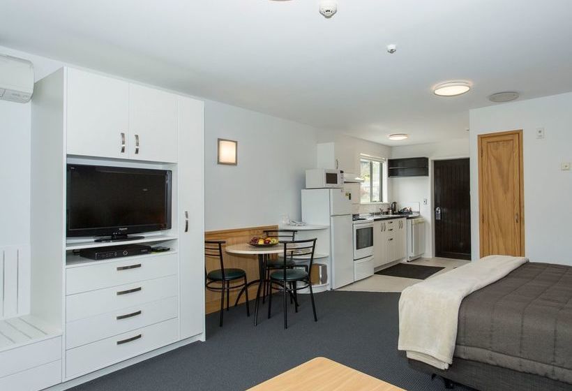 Clearbrook Motel And Serviced 18