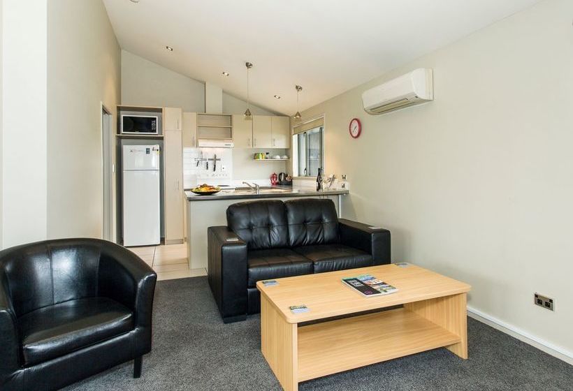 Clearbrook Motel And Serviced 19