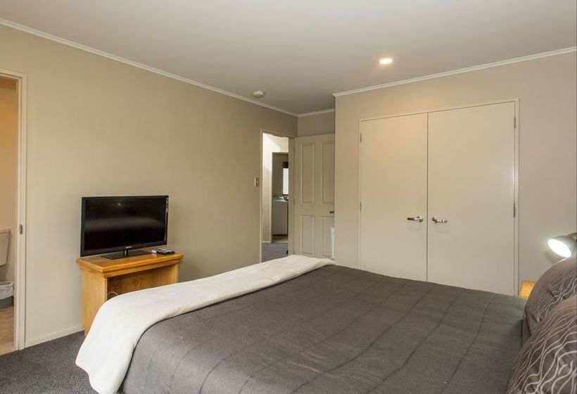 Clearbrook Motel And Serviced 20