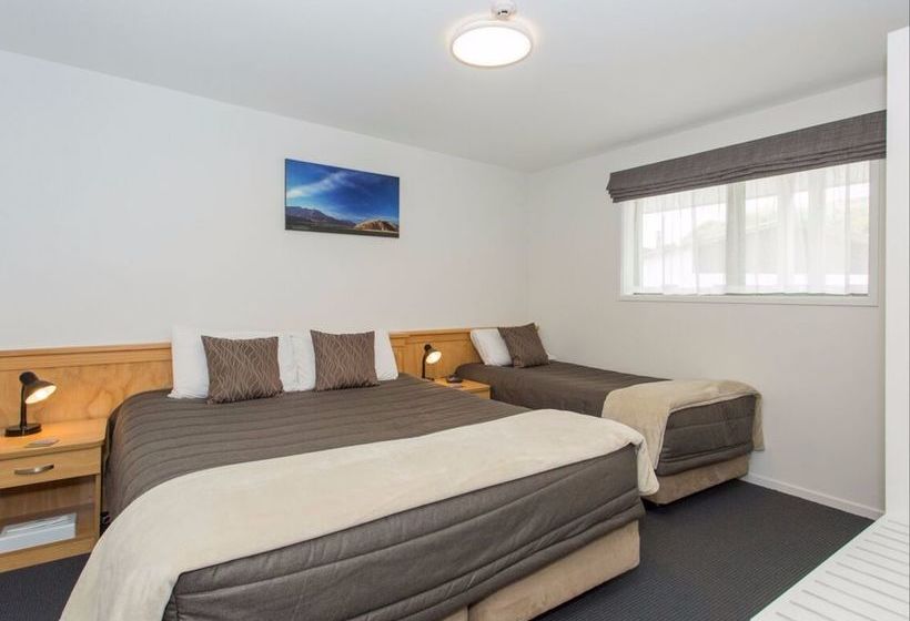 Clearbrook Motel And Serviced 7