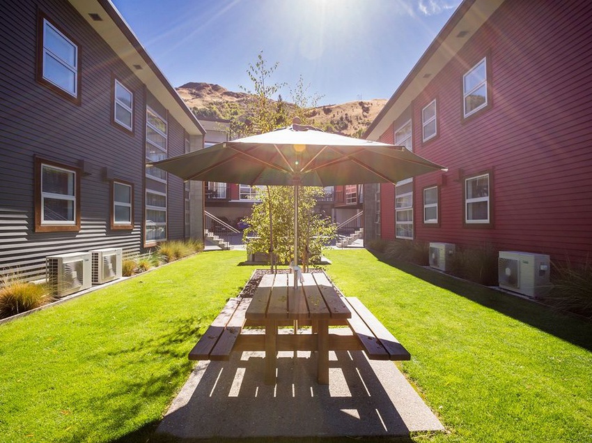 Hotel Element Escapes 10