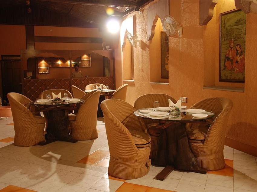 The Marwar Hotel & Gardens 4