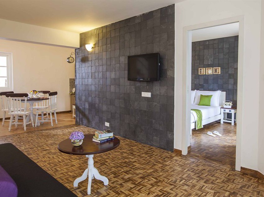 Hotel Sterling Holidays By The Lake Tamil Nadu