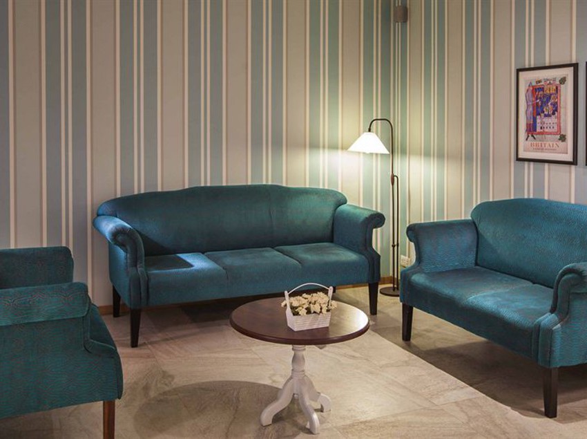 Hotel Sterling Holidays By The Lake 11