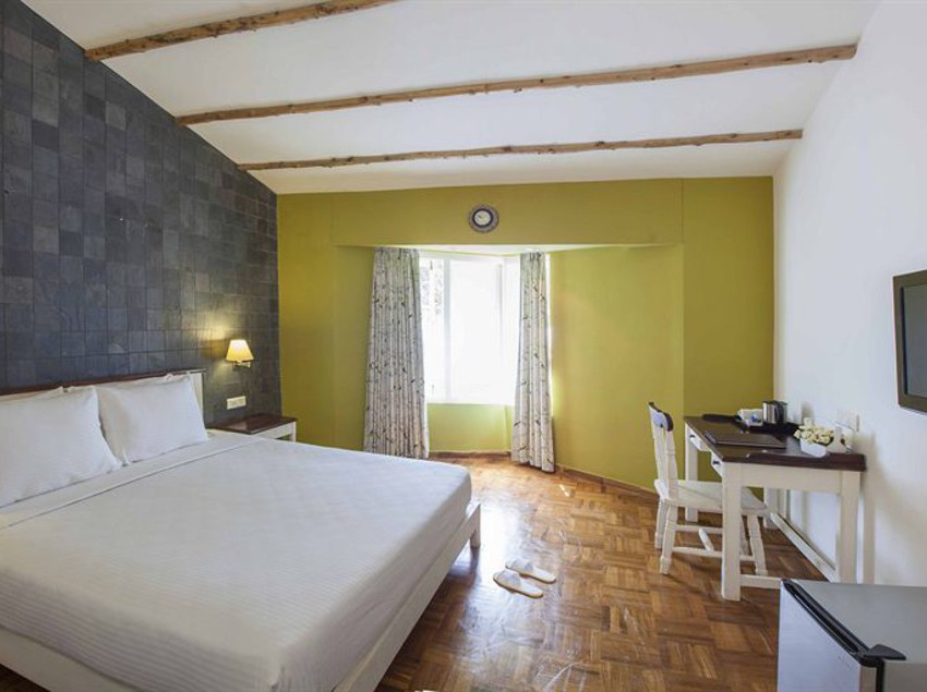 Hotel Sterling Holidays By The Lake 16