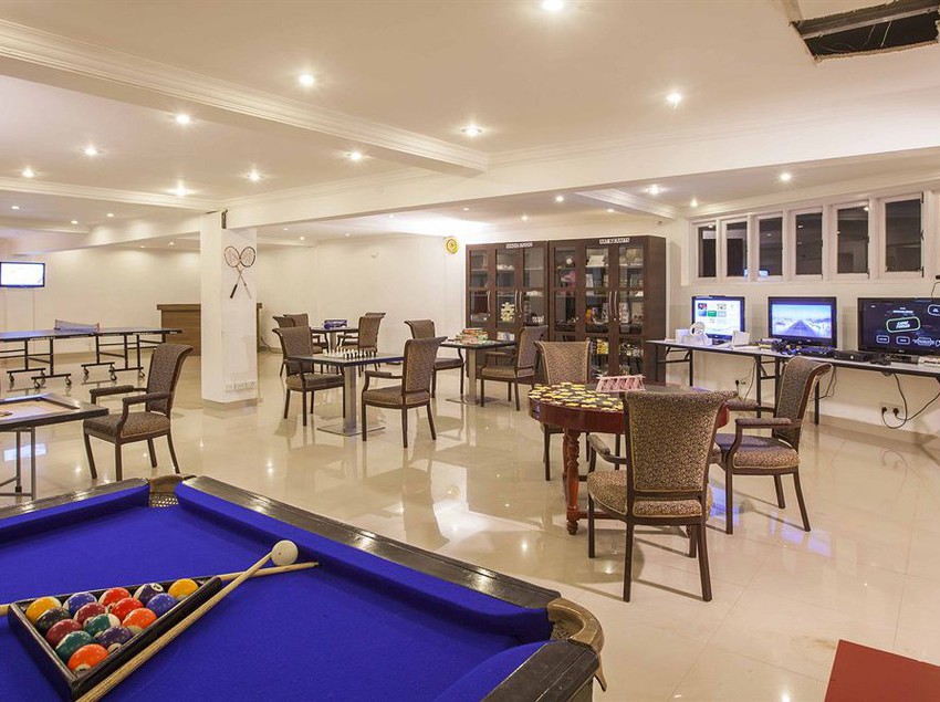 Hotel Sterling Holidays By The Lake 3