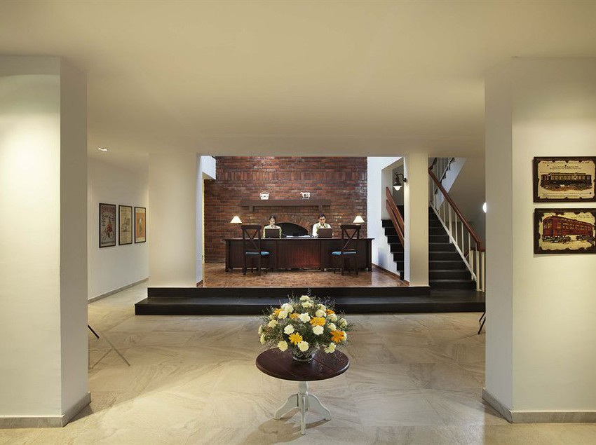 Hotel Sterling Holidays By The Lake 4