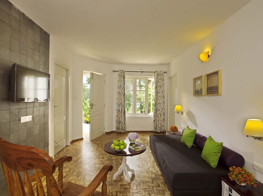 Hotel Sterling Holidays By The Lake 6