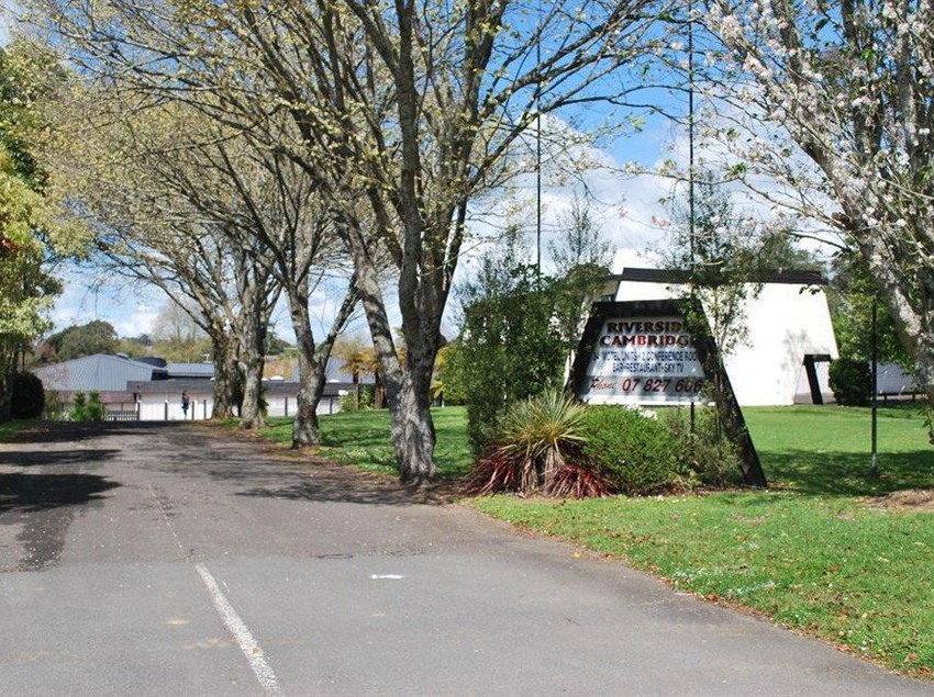 Motel Riverside Of Cambridge Isla Norte