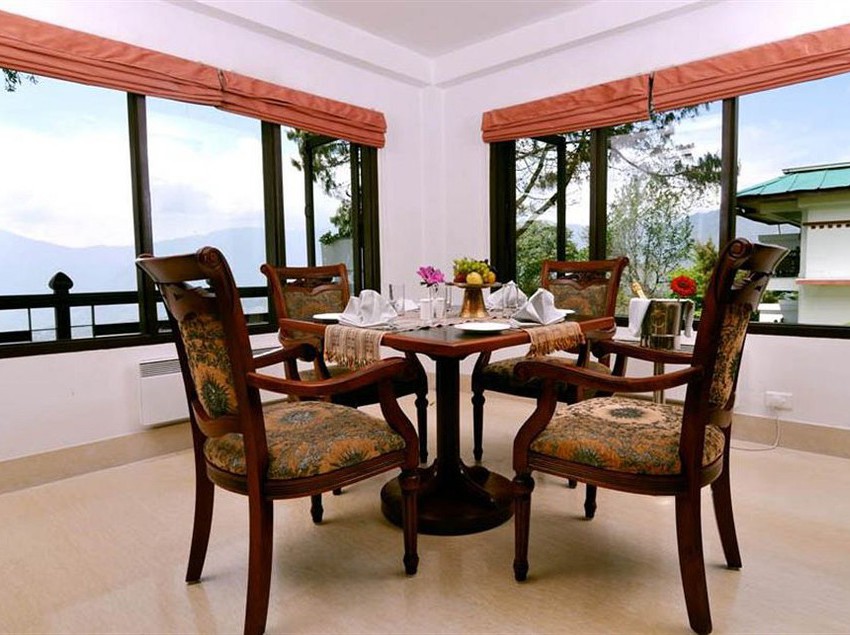 Hotel Welcomheritage Denzong Regency 8