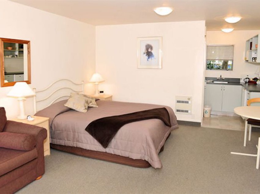 ASURE Jasmine Court Motel 18