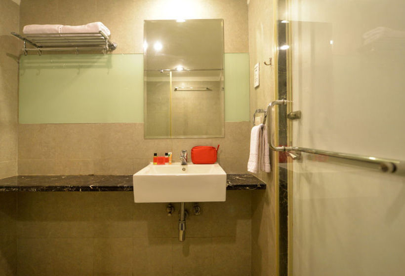 Hotel RnB Select Banjara Hills 12