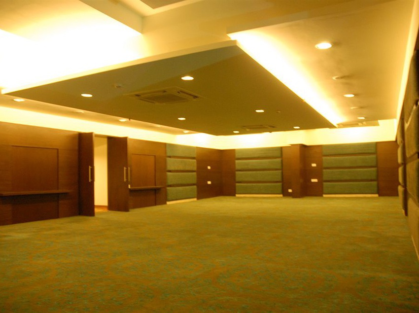 Hotel RnB Select Banjara Hills 9