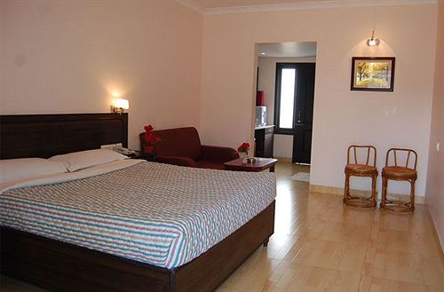 Hotel Apple Valley 13