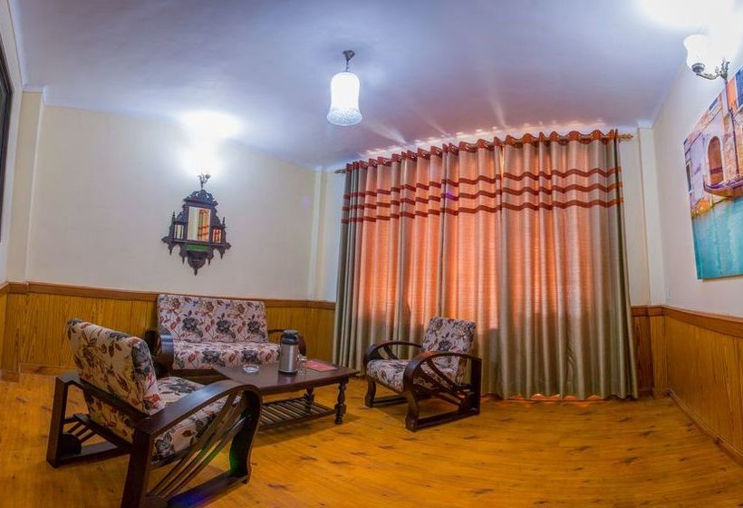 Hotel The Pavilion 11