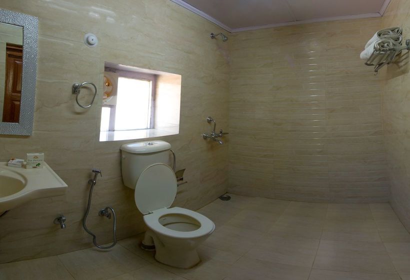 Hotel The Pavilion 14