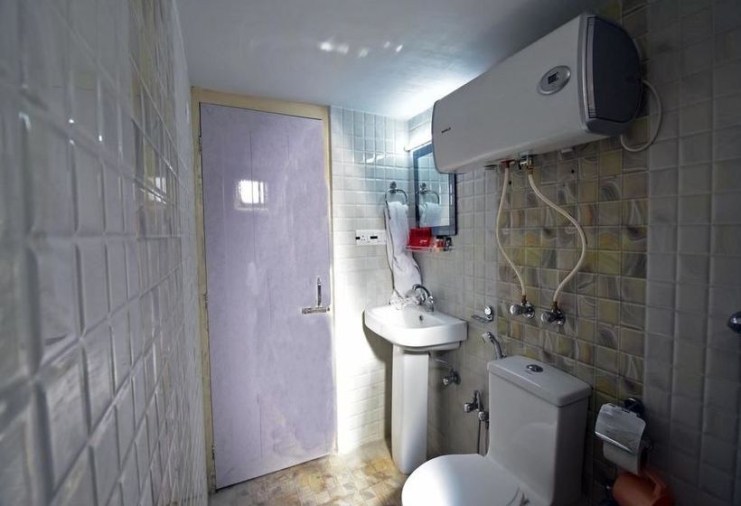 Hotel Classic The Mall Nainital 17