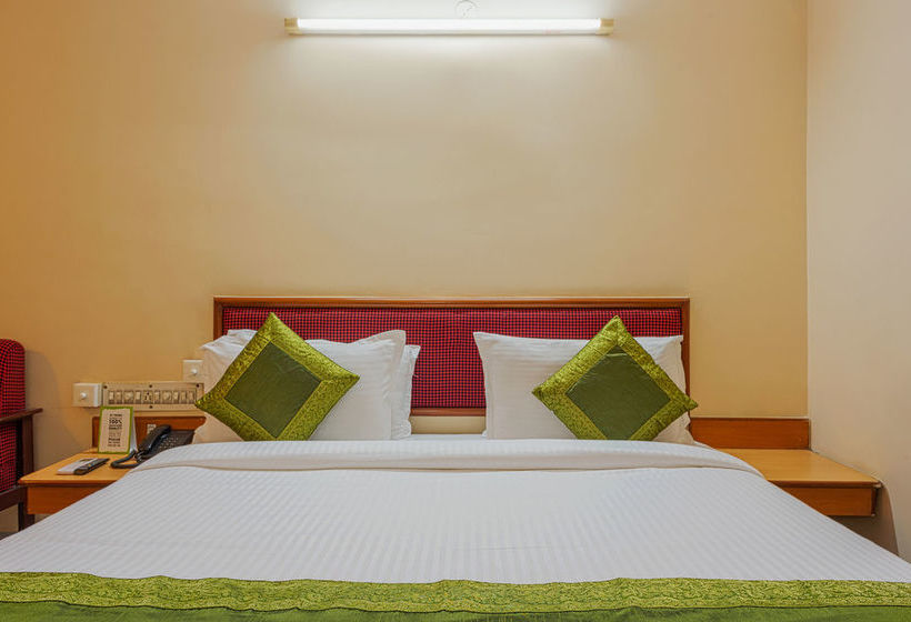 Hotel Saaket Residency 11