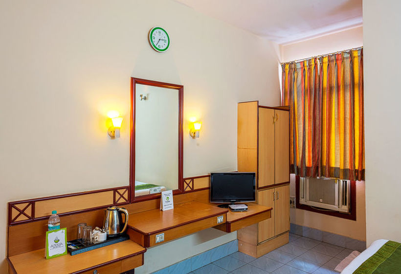 Hotel Saaket Residency 8