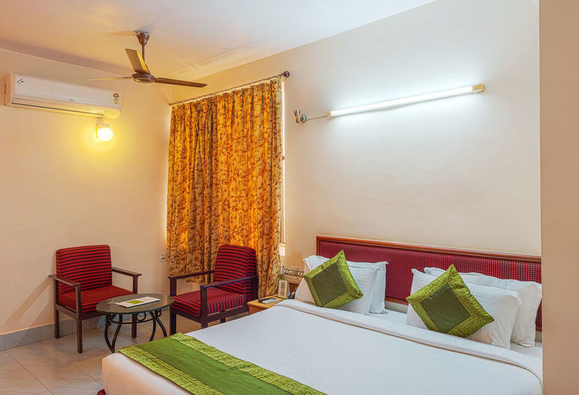 Hotel Saaket Residency 9